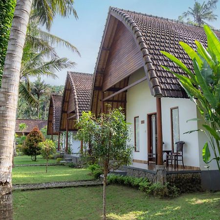 Crystal Bay Villa&Residence Sakti Exterior foto